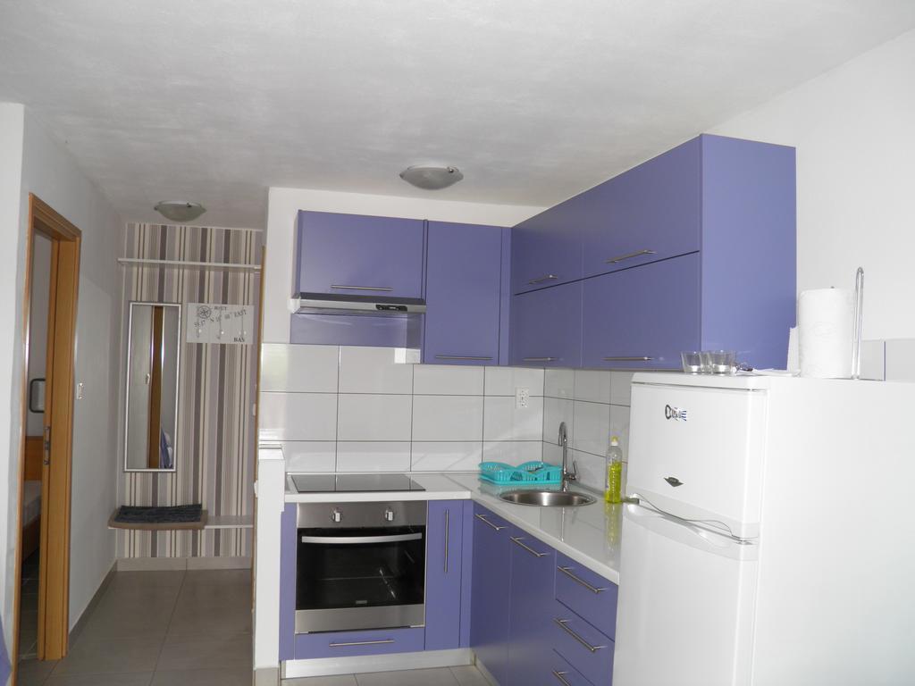 Apartments Zen マスレニツァ エクステリア 写真